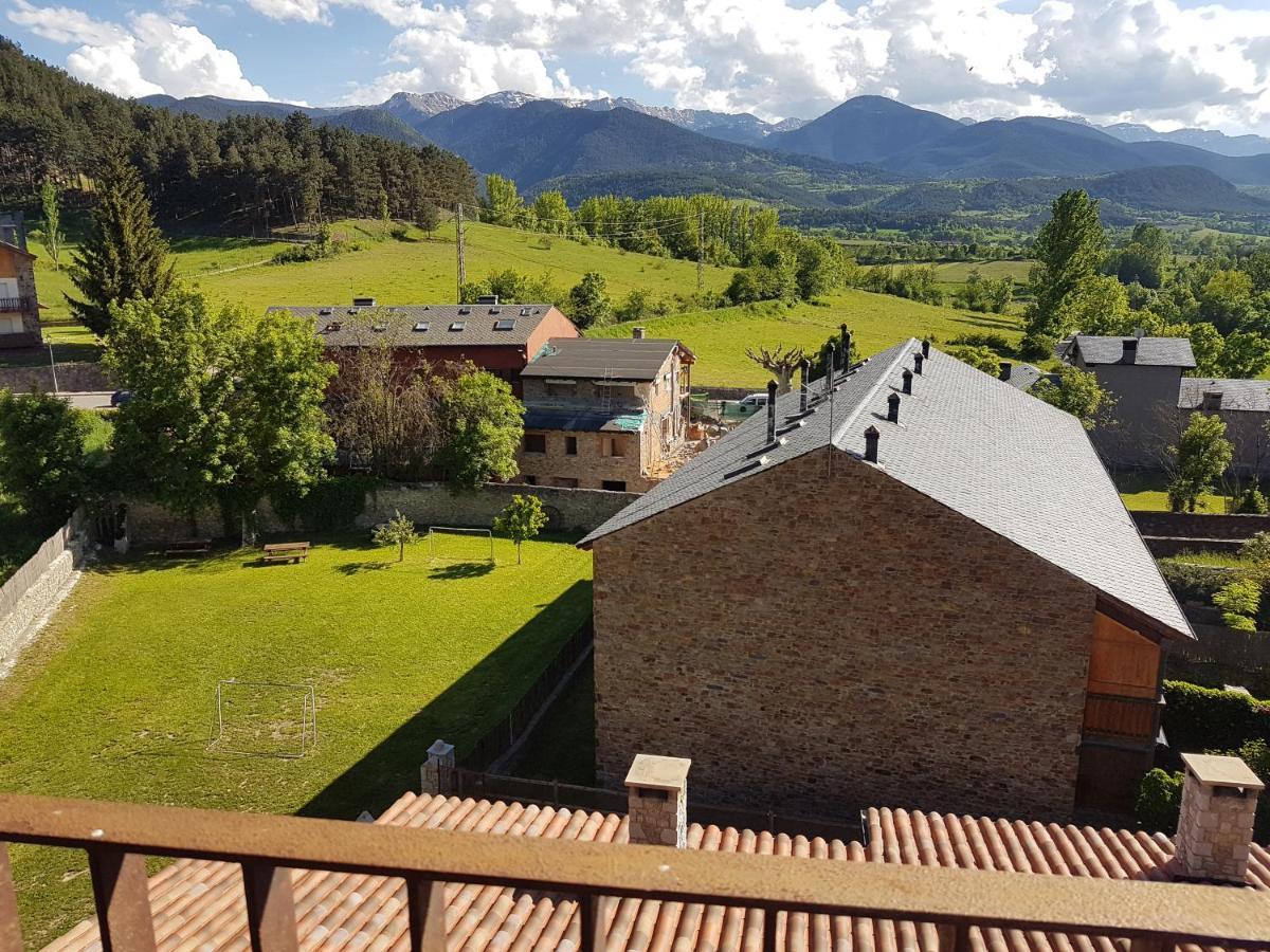Cal Duran Apartment Bellver De Cerdanya Luaran gambar